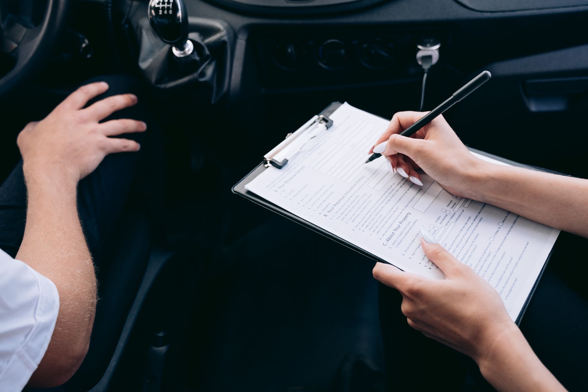 Kaip išsirinkti patikimą transporto priemonių draudimą: Infocovid ekspertų patarimai kelionėms po pandemijos